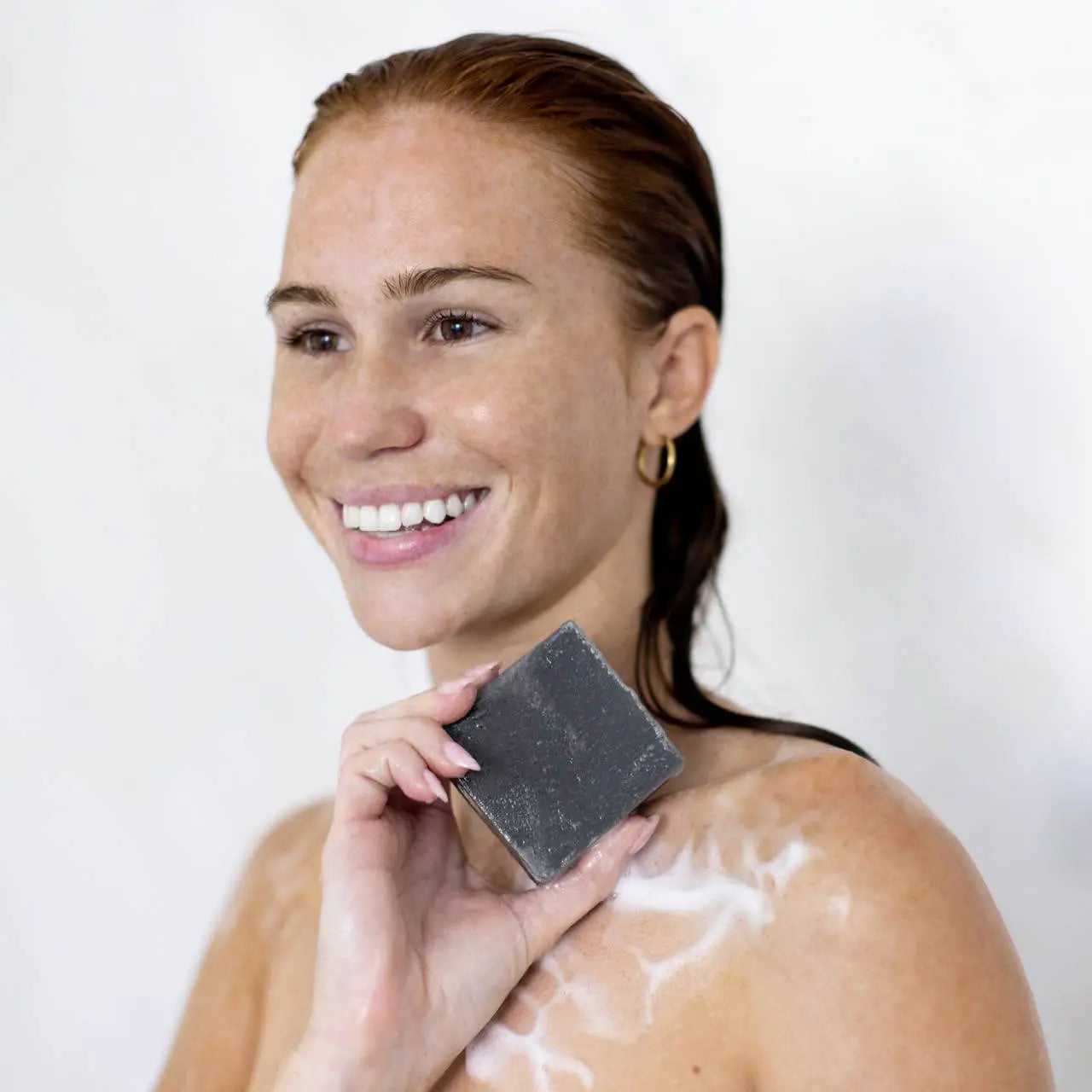 KITSCH - Charcoal Detoxifying Solid Body Wash KITSCH