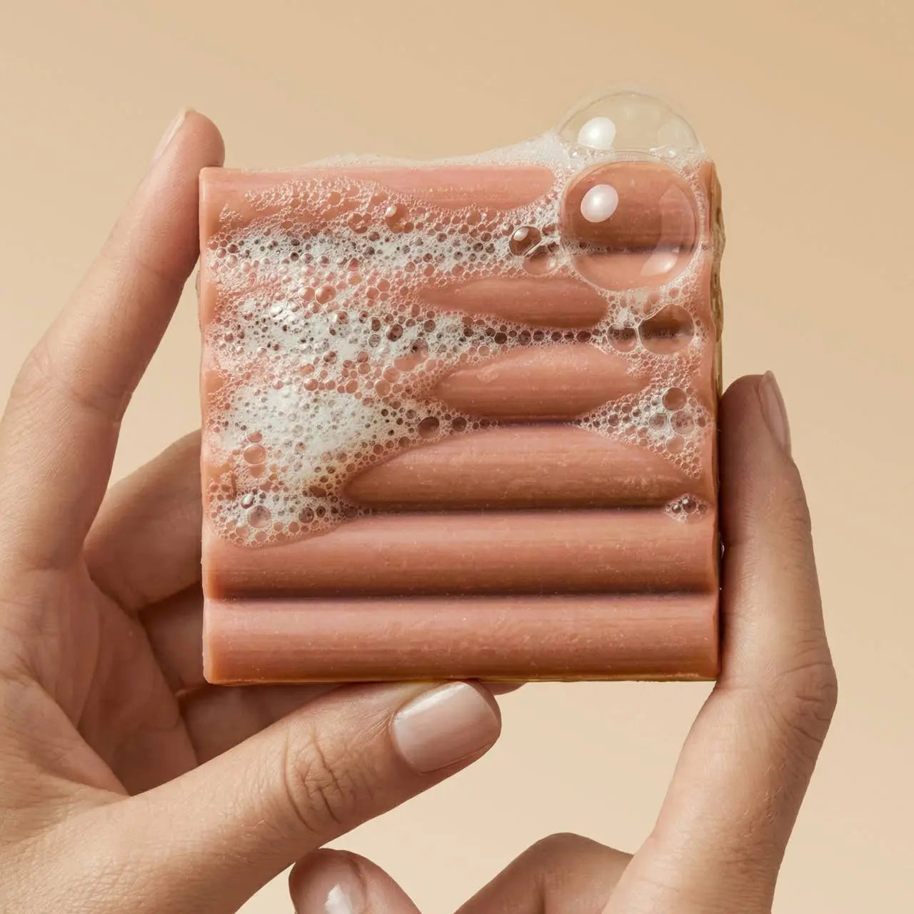 KITSCH - Cleansing Amber Shores Body Wash Bar KITSCH