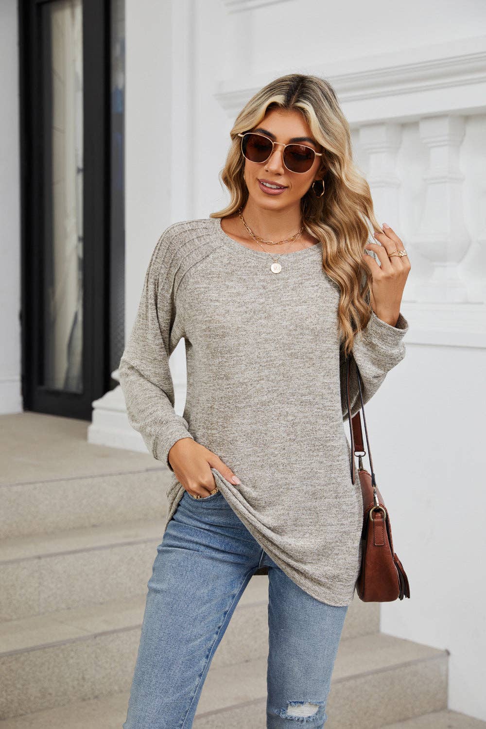 Lovesoft - Solid Color Round Neck Loose Pull-up Long-sleeved Top