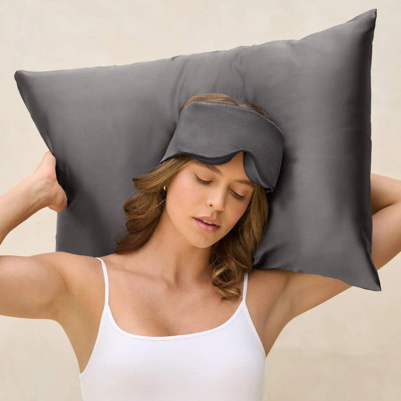 KITSCH Charcoal Contour Pillow Eye Mask KITSCH