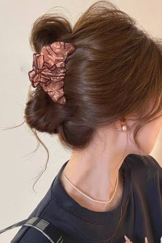 JOSSLYN COFFEE CUP CROISSANT HAIR CLAW CLIPS
