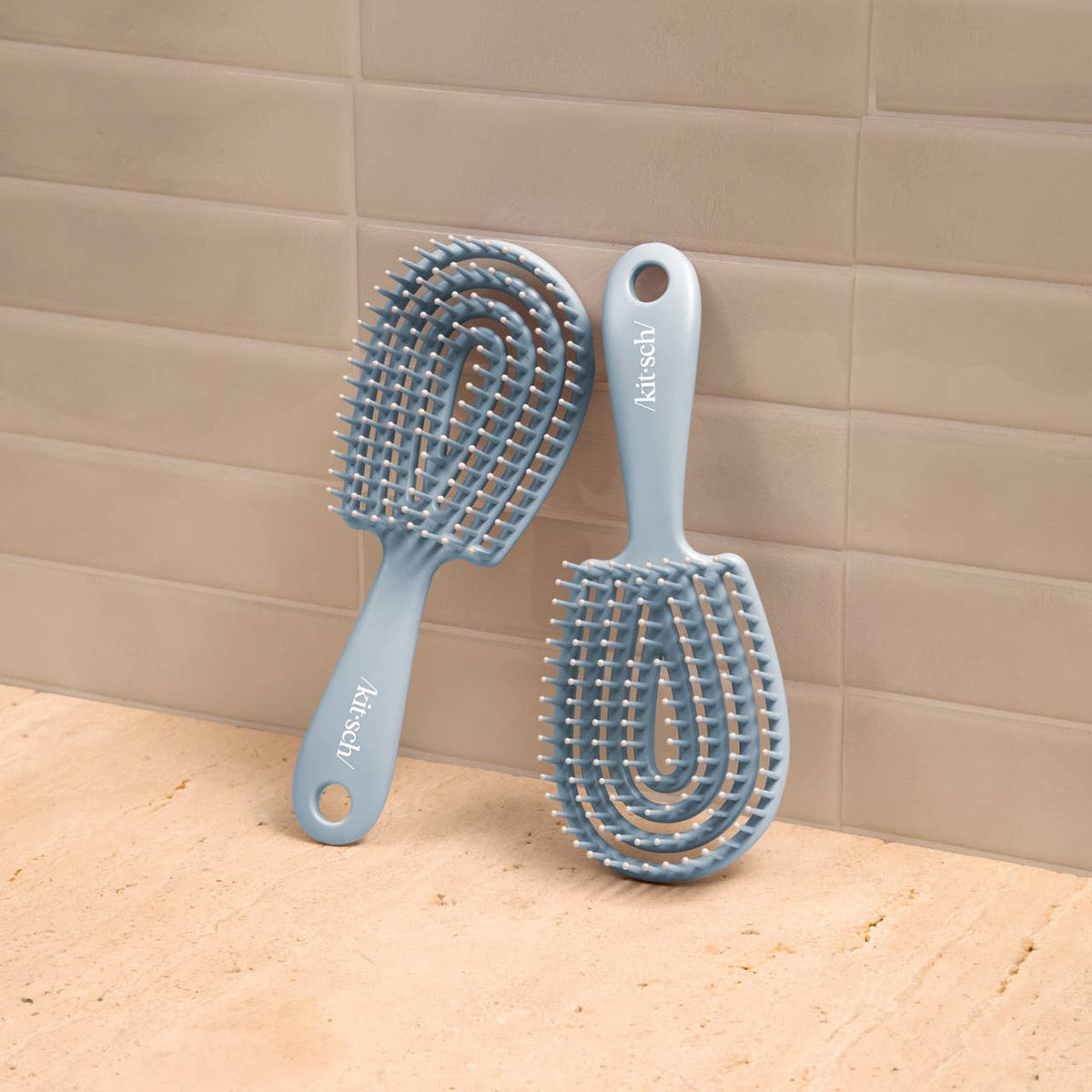 KITSCH - Mini Haze Blue Detangling Flexi Brush