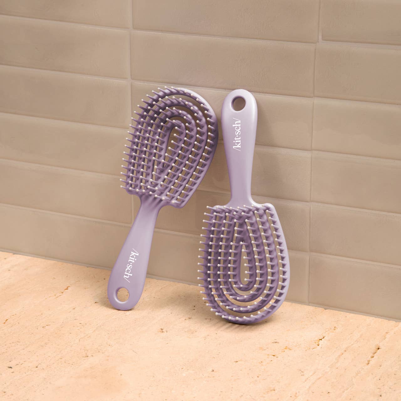 KITSCH - Mini Soft Violet Detangling Flexi Brush KITSCH