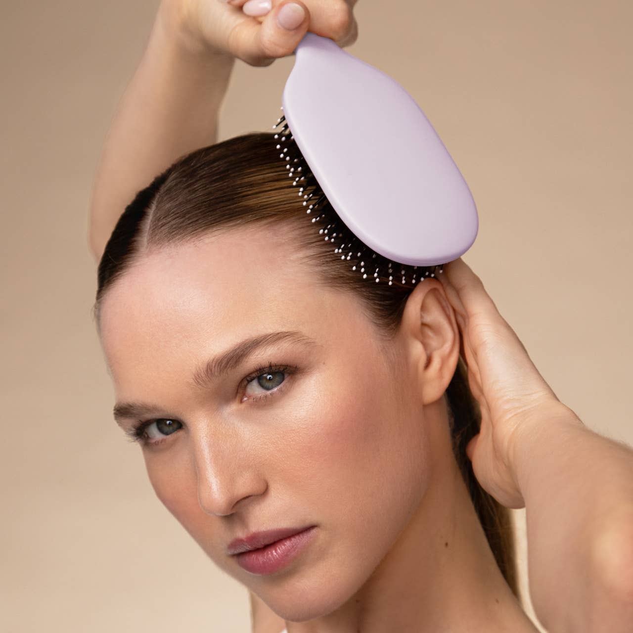 KITSCH - Smooth & Polish Brush in Soft Violet