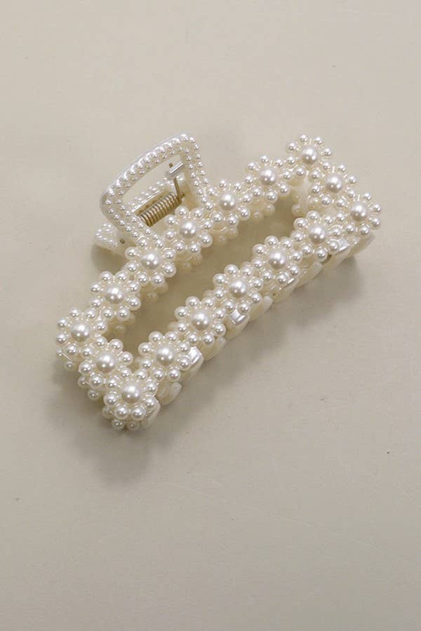 JOSSLYN PEARL HAIR CLAW CLIPS